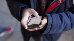 Colorado dad aims to ban smartphone sales to preteens