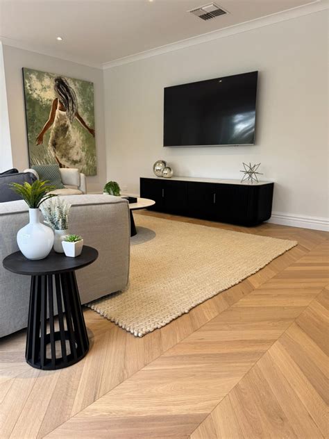 Wonderwood Chevron Mellow Beige Engineered Timber Flooring Timber ...