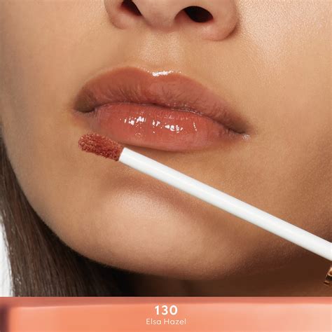 130 'Elsa Hazel', Gucci Glow Oil-In-Water Tint in 130 'Elsa Hazel' | GUCCI® INT