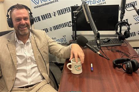 Elliott Plugs Public Power - New Haven Independent