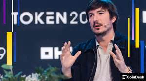 Big boob lesbian video en levrette...