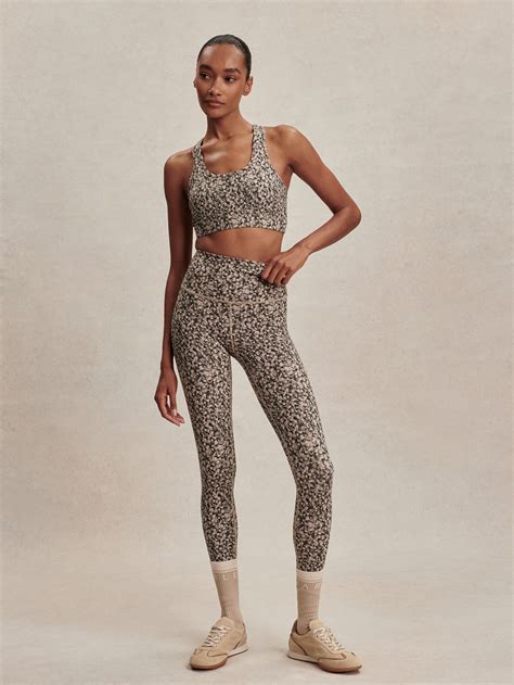 Varley Freesoft Selma Bra - Dappled Floral – Yogamatters