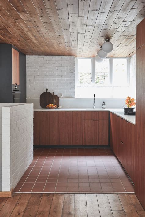 Warm Wood Cabinets in a Mid-Century Modern Kitchen | Mews house, Mid ...