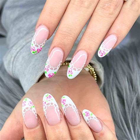 70+ May Nail Designs That Are Chic, Floral & Aesthetic