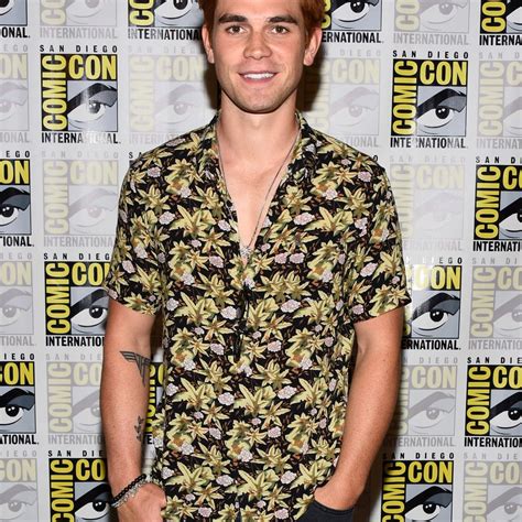 celebrity hot | Shapes AI