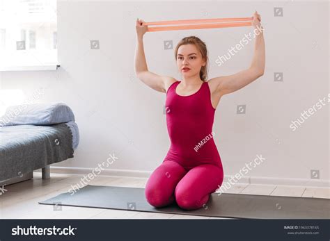 80,103 Transparent Curvy Pink Yoga Set Royalty-Free Images, Stock ...