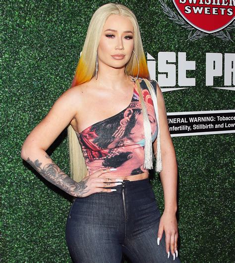 Iggy Azalea Deletes Social Media Accounts After Nude Photo Leak