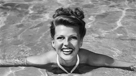 Rita Hayworth: Die verborgenen Qualen der schönen Schauspielerin
