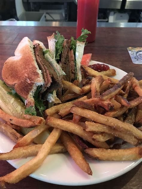 Depot Tavern - Minneapolis Minnesota Restaurant - HappyCow