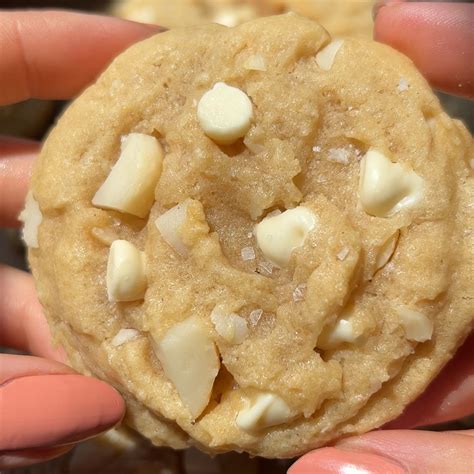 Subway Macadamia Nut Cookies