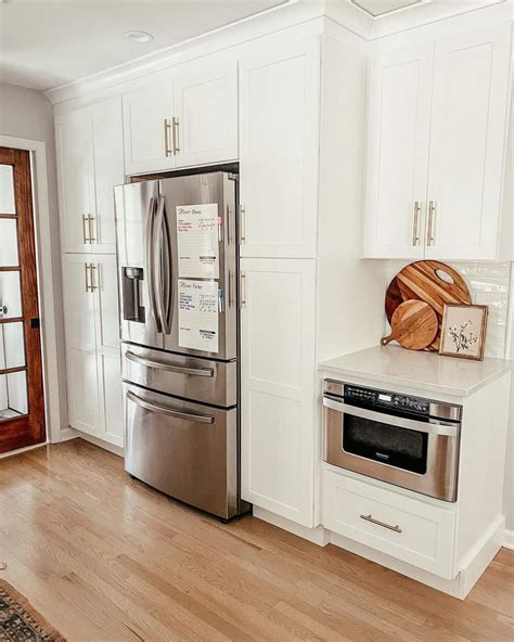 29 Floor to Ceiling Cabinets to Spice Up Your Storage