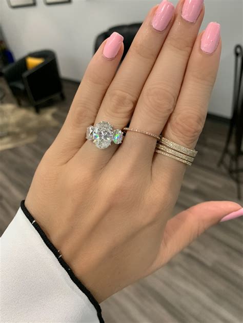 The Complete 5 Carat Diamond Ring Guide — Miss Diamond Ring ...