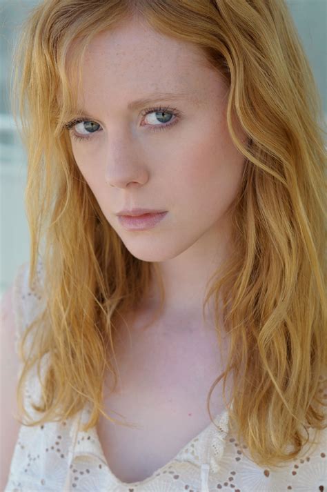Pictures of Zoe Boyle