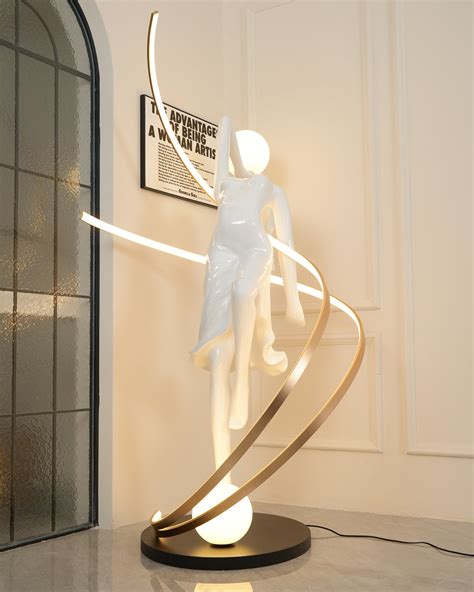 Misha Goddess Statue Floor Lamp - Docos