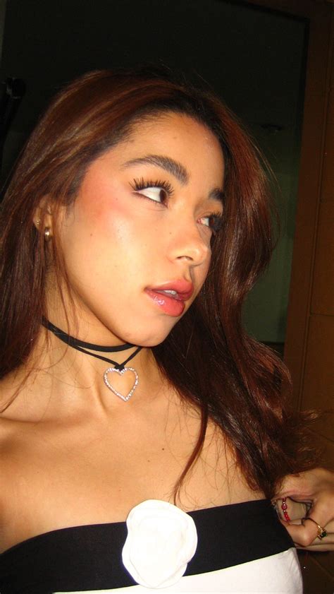 Valeria Madrigal🖤 | amarillo mío🌞 | Instagram