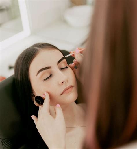 Nail Technician Salary Australia: How Much Can You Earn in 2025?