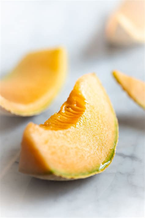 How to Pick a Cantaloupe and other Cantaloupe Wisdom