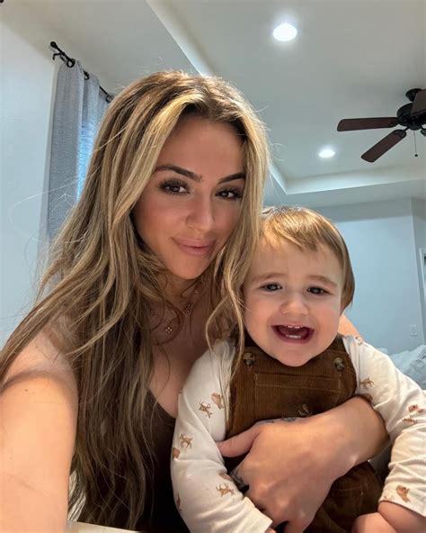 Rachel Weaver | making mems🤍 | Instagram