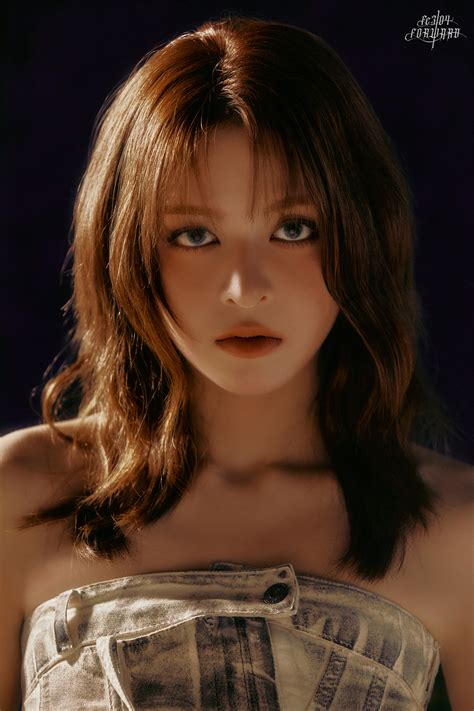 Watch: NMIXX Intrigues With Stylish MV For "KNOW ABOUT ME" Comeback | Soompi