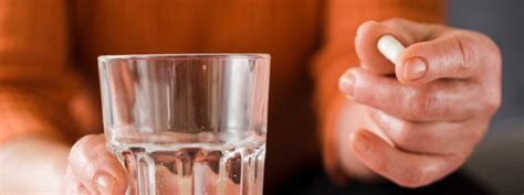 Can You Mix Paxlovid and Alcohol? What Doctors Advise | Credihealth