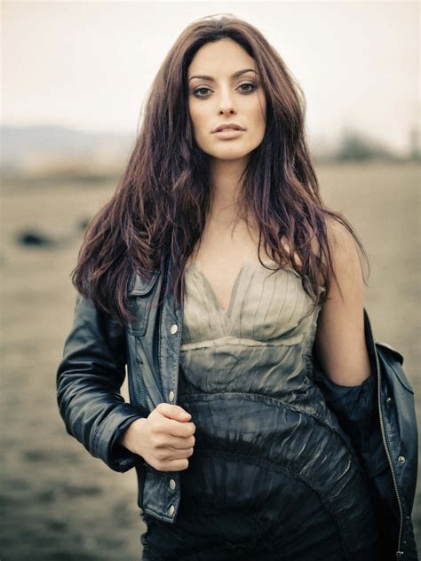 Download Erica Cerra Beach Portrait Wallpaper | Wallpapers.com