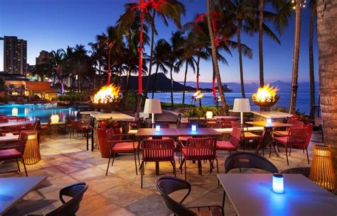 The 50 best rooftop bars in Honolulu by Wanderlog | The Vendry