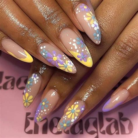 24 Floral French Nail Ideas for Every Kind of Vibe