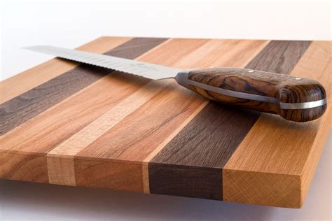 What Cutting Board Is Best For Bread at Lucile Hart blog