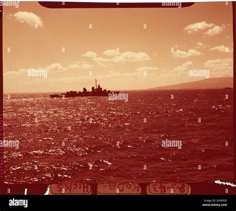 US Destroyer of Fletcher Class Entering Pearl Harbor Stock Photo - Alamy