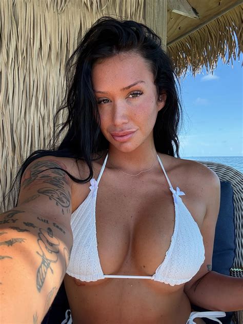 Bella Joie (@itsbellajoie) • Instagram photos and videos