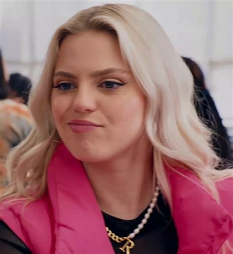 Chat with Regina George - Enjoy Free AI Character Roleplay | FlowGPT ...