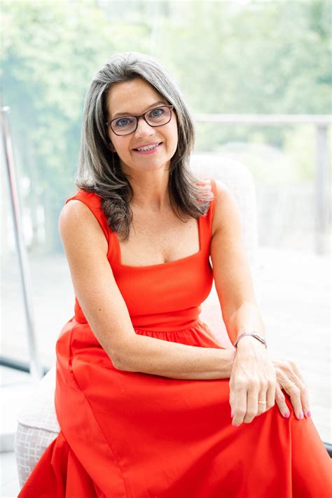 About — Mandy Rees - Feminine empowerment coaching and mentoring.