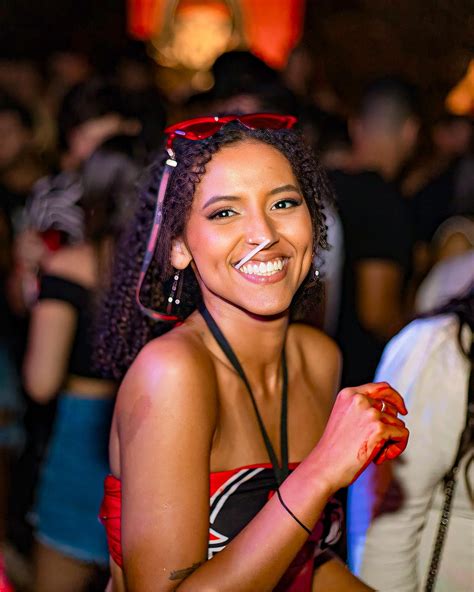 Taylor Swift fans chant for ‘water’ in sweltering stadium at show where fan Ana Clara Benevides ...