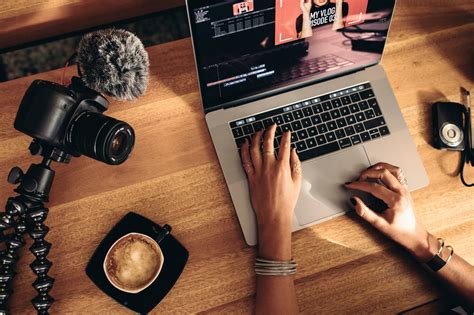 Essential success tips for upcoming online content creators - Zeda Magazine