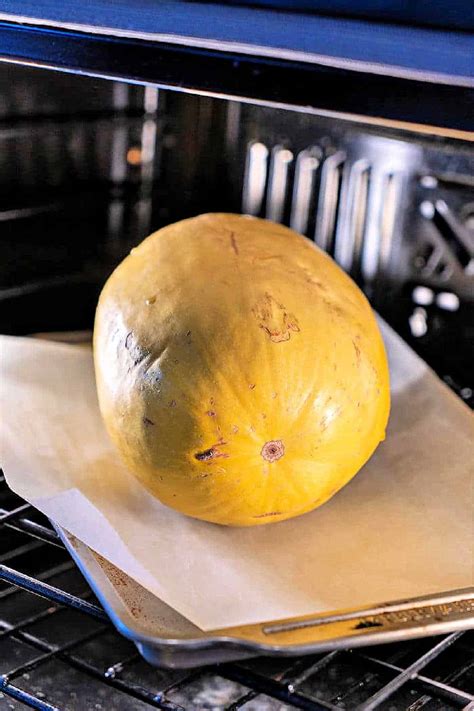 How to Roast Spaghetti Squash Whole - Whole Spaghetti Squash