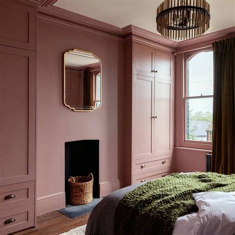 Dusty Rose Bedrooms: 16 Ideas for Small Spaces | GoDownsize