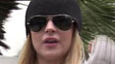 Lindsay Lohan: There's No 3-Way Sex Tape!