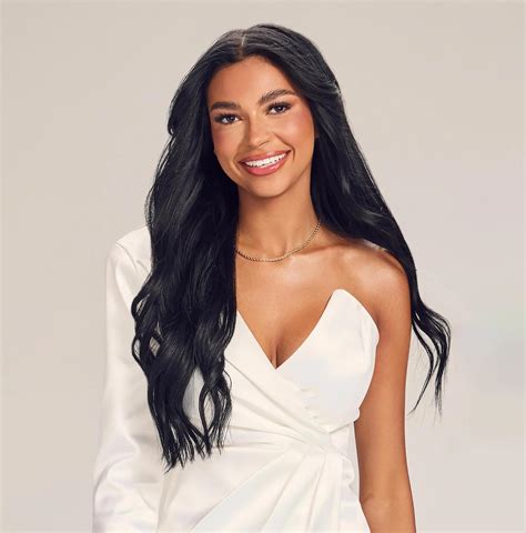 Secret Lives of Mormon Wives’ Layla Details Her ‘Very Toxic’ Marriage | Us Weekly