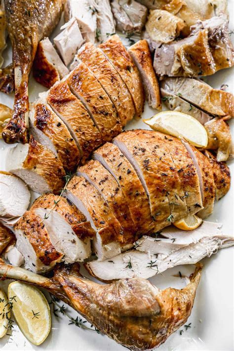 How to Carve a Turkey for Thanksgiving {with Video & Pictures} – Well ...