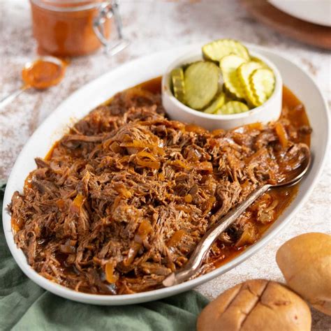 Slow Cooker BBQ Pulled Beef Recipe