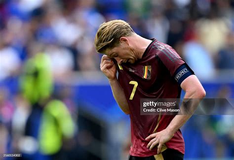 De Bruyne reacts annoyed to 'stupid' question from Italian journalist ...