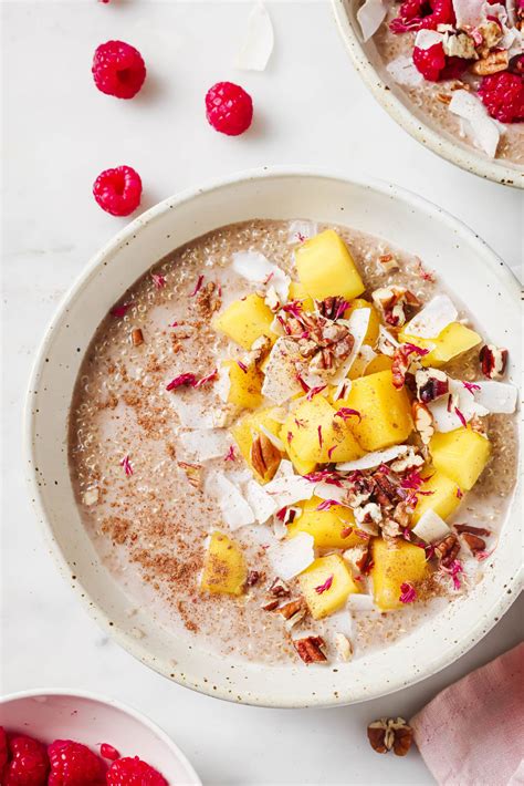 20-Minute Creamy Quinoa Porridge (Vegan) - Two Spoons