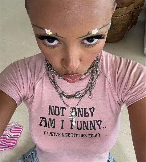 Dojaaaa 💅🏼 in 2022 | Titties, Women, Heather blue color