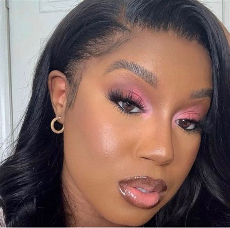 Pin by Pradabbyx on eye makeup in 2024 | Nude makeup, Beautiful makeup, Makeup makeover