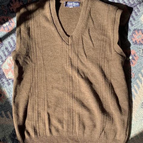 Brown sweater vest - Depop