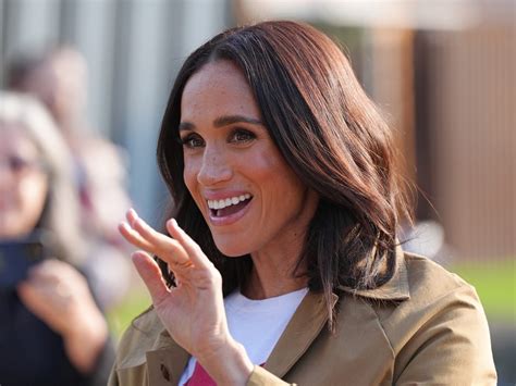 Meghan Markle Age, Net Worth, Married Life, Salary, Height, Weight, and ...