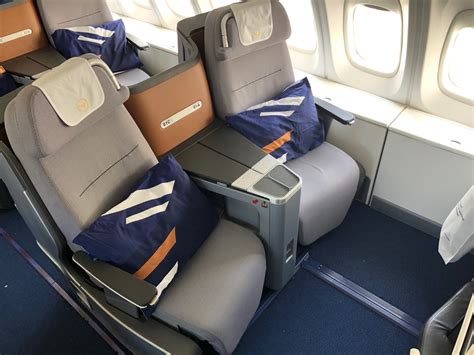 Review: Lufthansa 747-8 Business Class Frankfurt to Los Angeles - Live ...