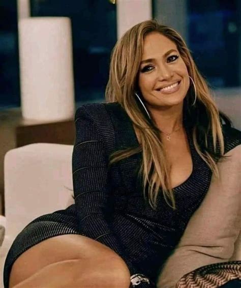 Jennifer Lopez Jlo hot photos | Jennifer lopez hair, Jennifer lopez ...