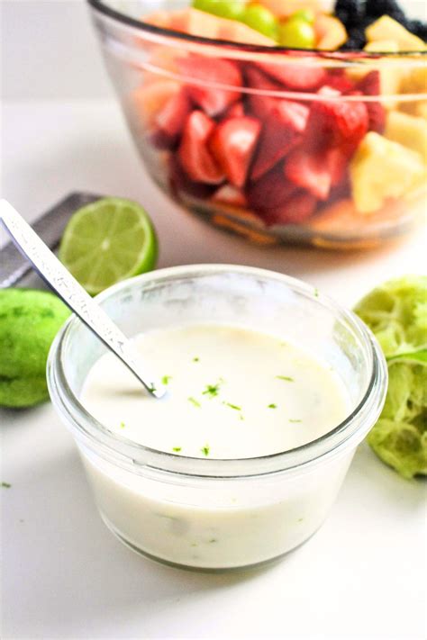 Creamy Honey Lime Dressing with Greek Yogurt (3 Ingredients ...