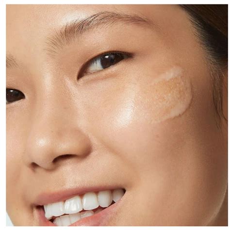 Daily Dose Vitamin C + SPF 40 Sunscreen Serum PA+ SUPERGOOP! | Make Import